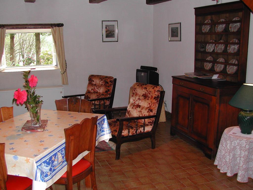 Les Gites De Garz Ar Bik Brasparts Room photo