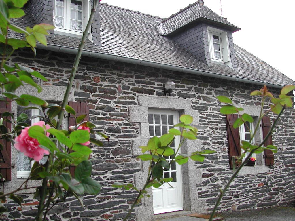 Les Gites De Garz Ar Bik Brasparts Room photo