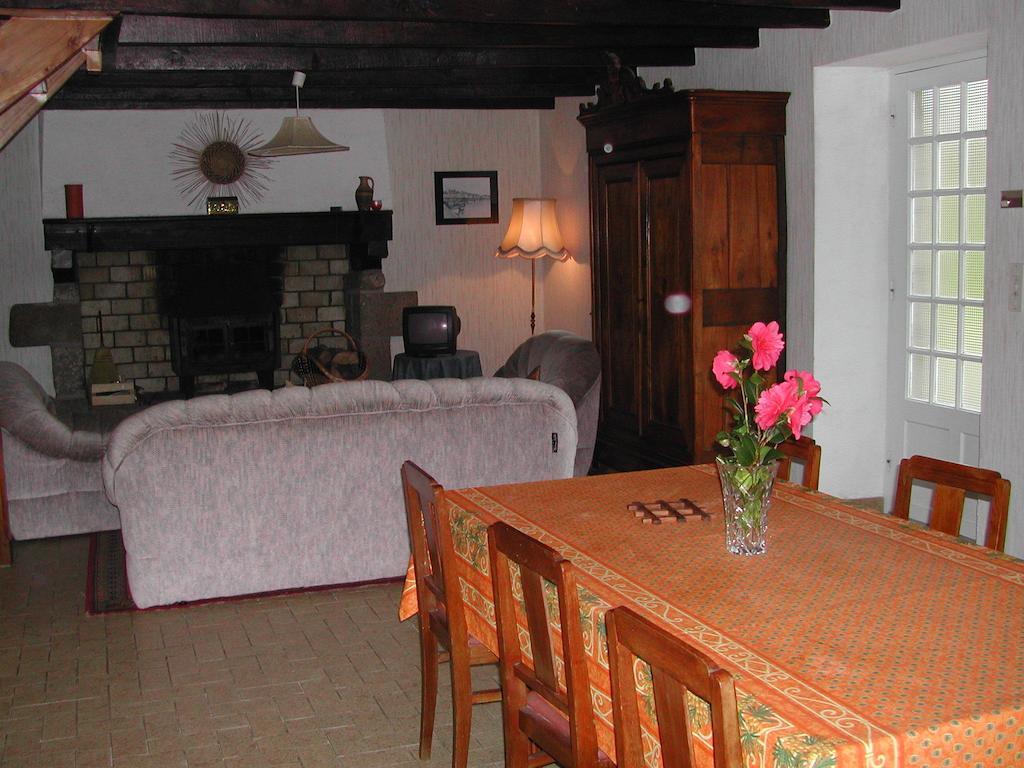 Les Gites De Garz Ar Bik Brasparts Room photo
